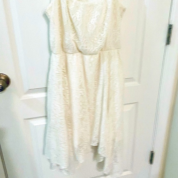 💕Francesca’s White Lace Dress - Picture 6 of 7